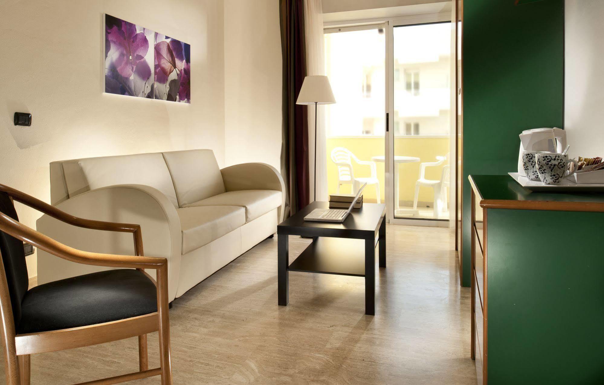 Astoria Suite Hotel Rimini Zewnętrze zdjęcie
