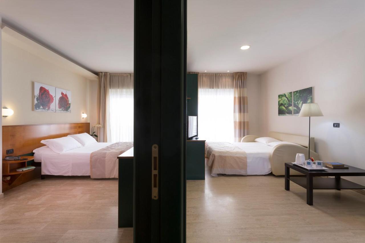 Astoria Suite Hotel Rimini Zewnętrze zdjęcie